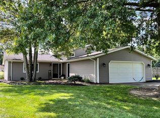 3595 Mercury Dr, North Royalton, OH 44133