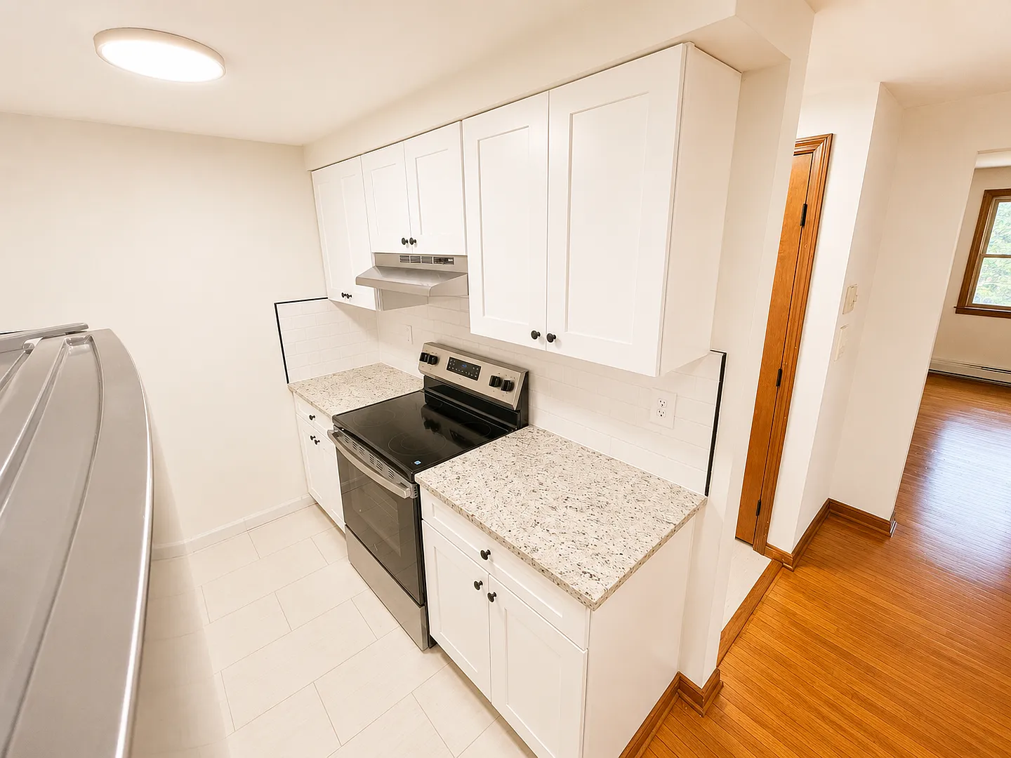 148 McCarty Ave — Photo 2