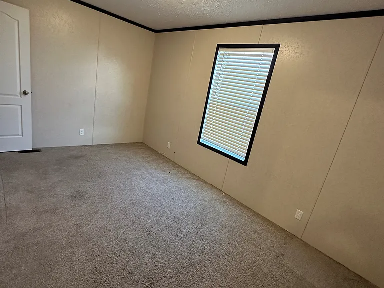 766 Hawick Cir — Photo 8
