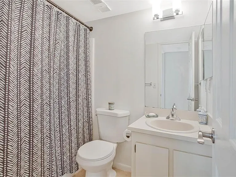 4318 27th Ct SW #101 — Photo 11