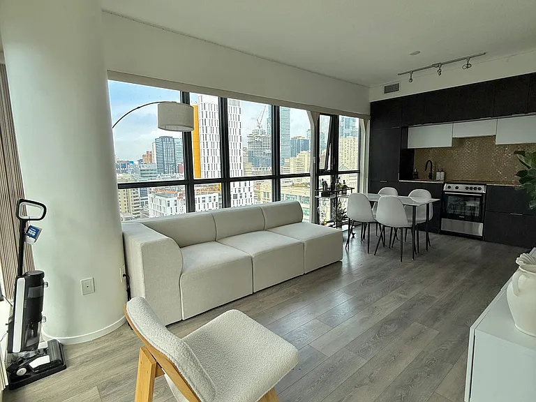 159 Dundas St E #1901 — Photo 8