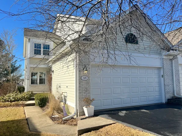 319 Normandie Dr, Sugar Grove, IL 60554