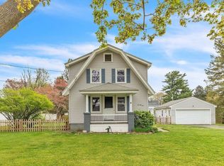 74 Ridgeway St, Westfield, MA 01085