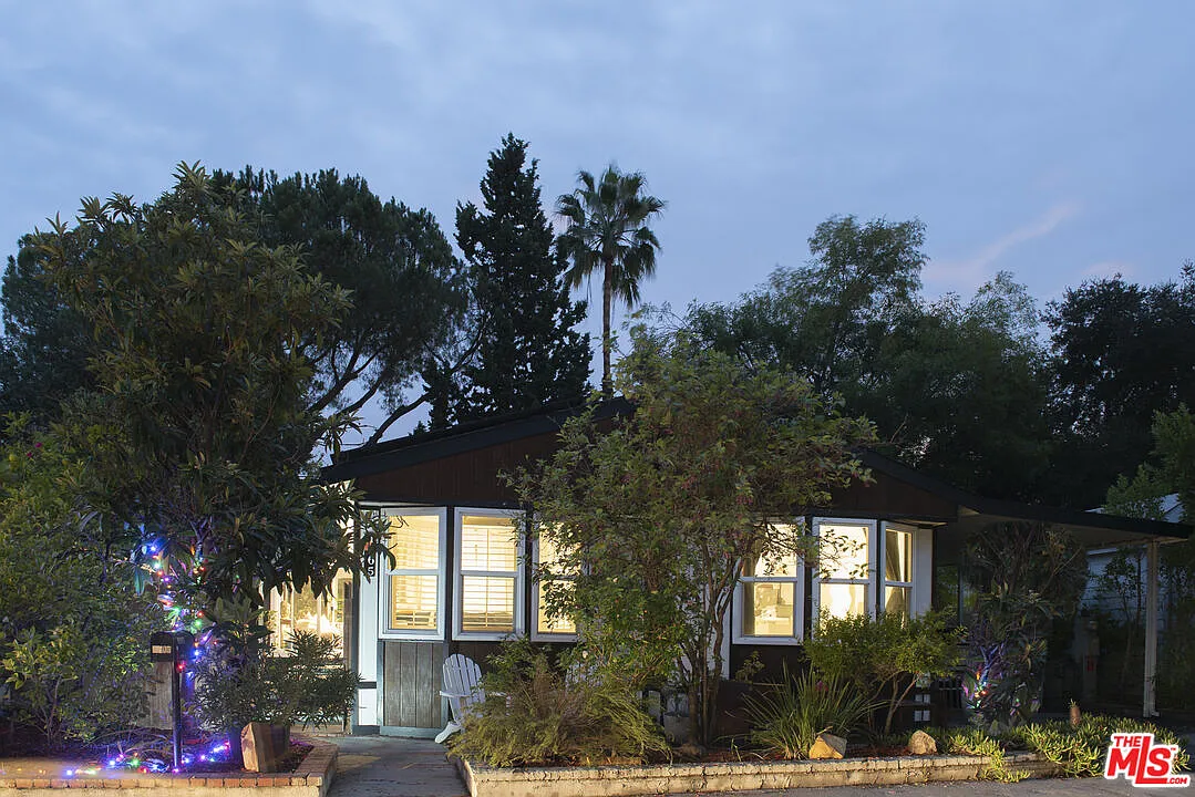 3 bed, 2.0 bath, 1500 sqft, $4,500 — Photo 4
