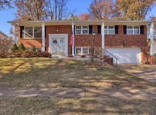 10227 Alpena Dr, Saint Louis, MO 63126