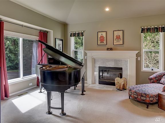 5th image of 8100 Barthrop Pl NE