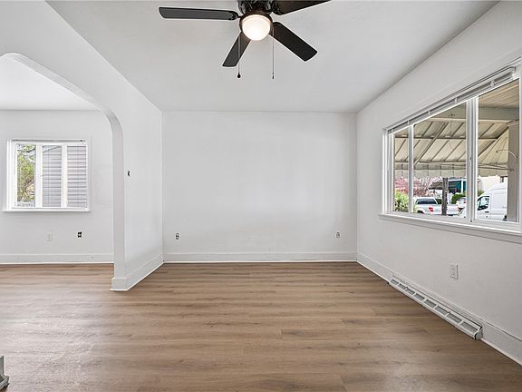 3rd image of 1716 Davidson St
