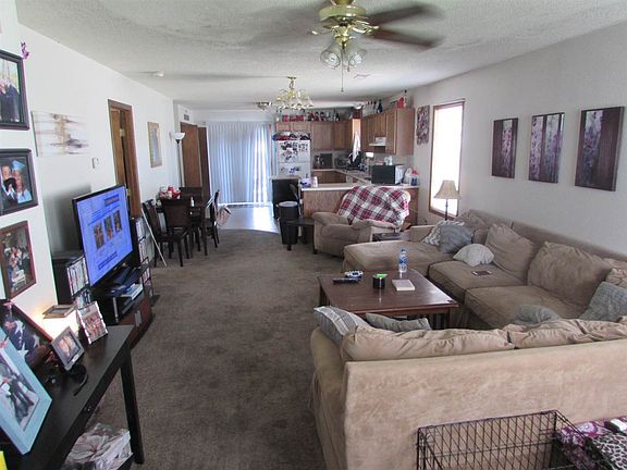2nd image of 2622 W Maxwell Ave