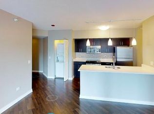710 N State St, Chicago, IL 60654
