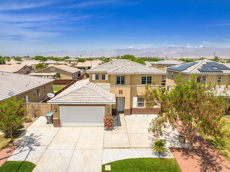 1st image of 85926 Avenida Raylynn