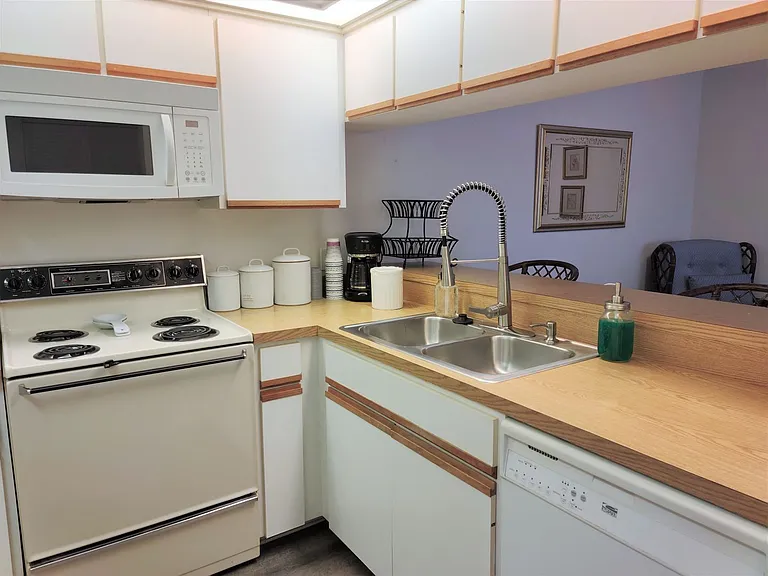 650 Bird Bay Dr E #105 — Photo 27