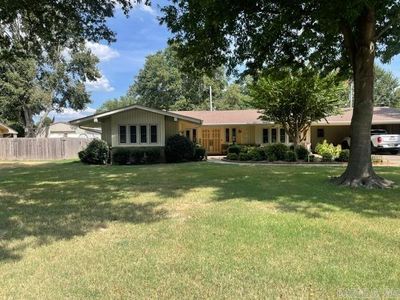 2017 Coker Hampton Dr, Stuttgart, AR, 72160