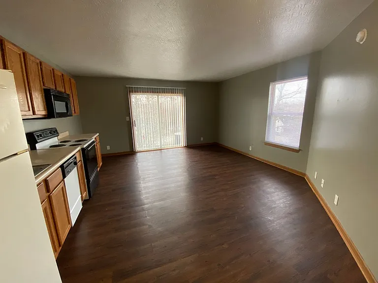 Greenbush Apartments — Photo 28