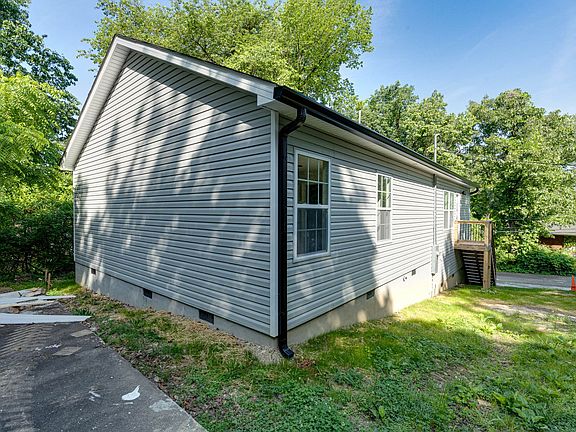 2nd image of 720 East Ave #1
