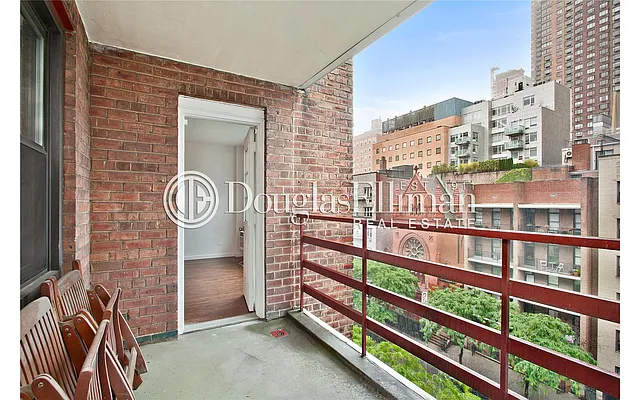 Sold by Douglas Elliman | media 10
