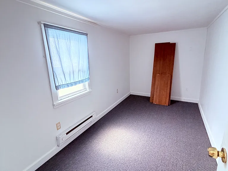 470 Crestmont Dr — Photo 6