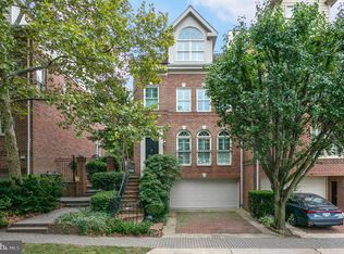 1580 N Colonial Ter, Arlington, VA 22209