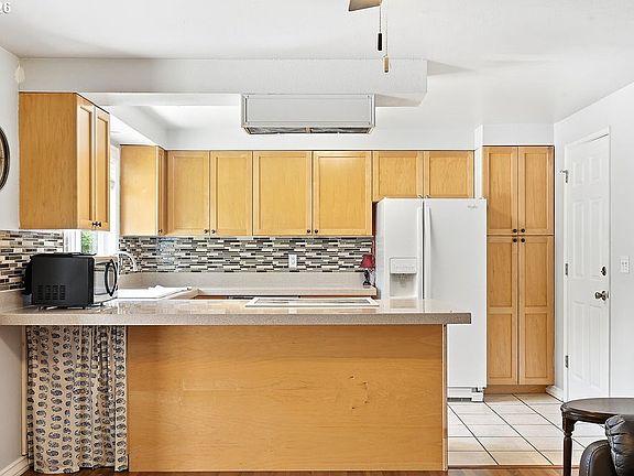 5th image of 2788 Elysium Ave