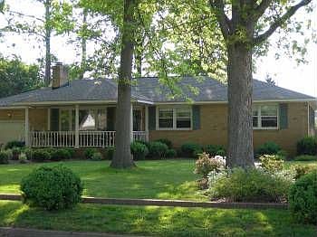 1st image of 35 Wendfield Cir