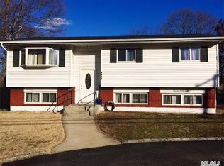 1937 Joshuas Path, Central Islip, NY 11722