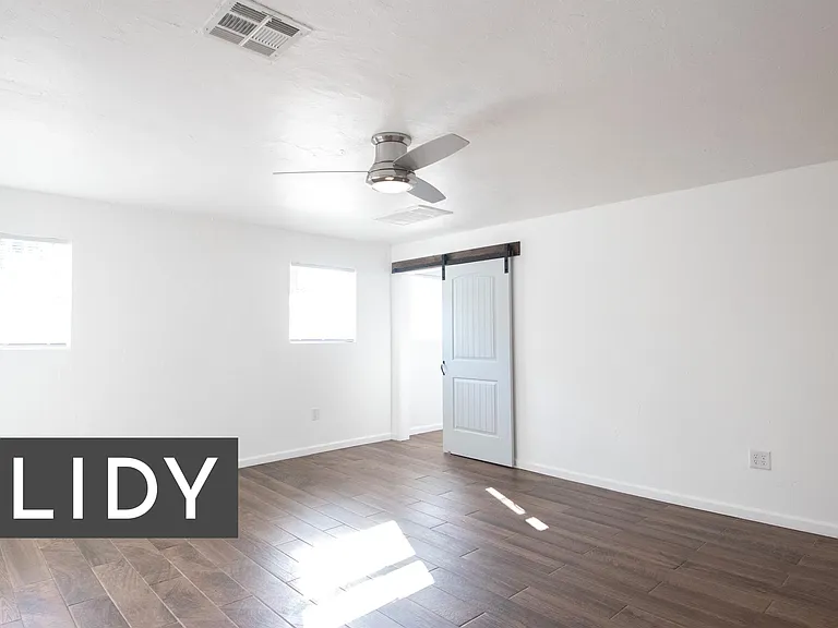 5617 S Indian Meridian Rd — Photo 16