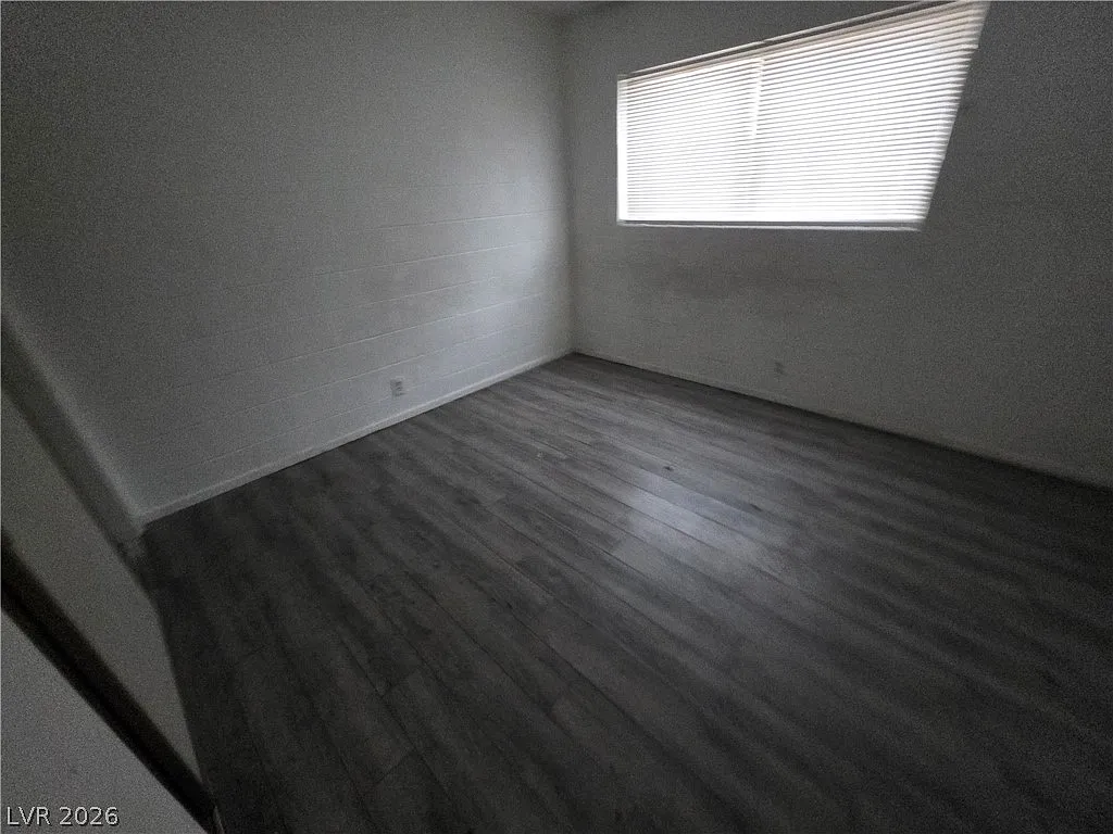 2 bed, 1.0 bath, 816 sqft, $1,575 — Photo 2