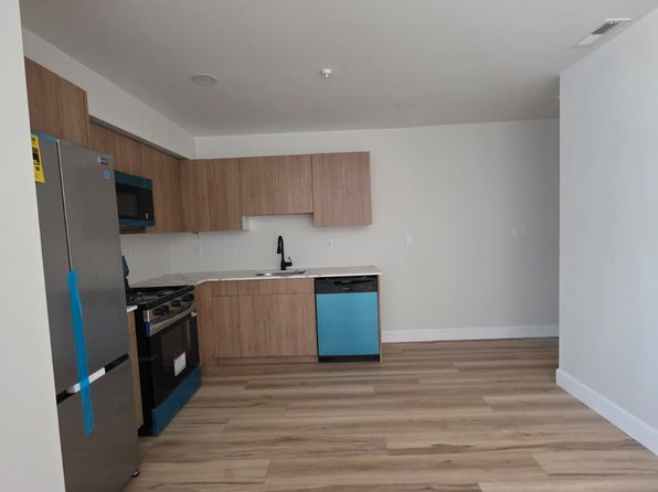 44 Warner St #O3b