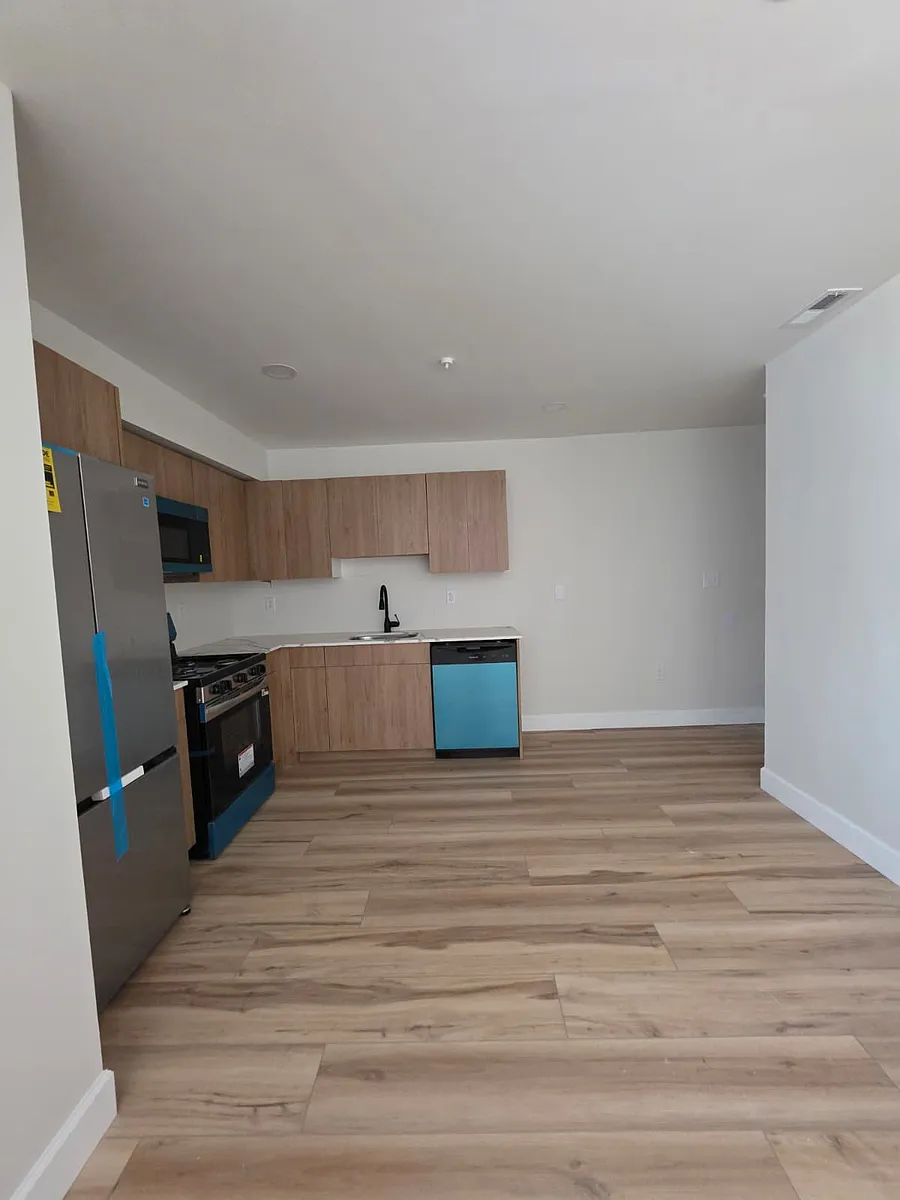 Building Photo - 44 Warner St #3B