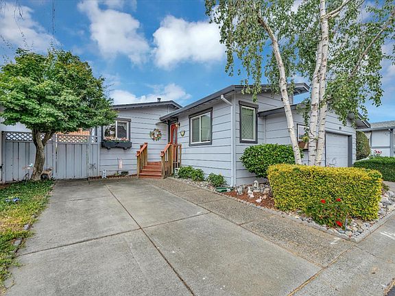 3rd image of 197 Leisure Dr #197