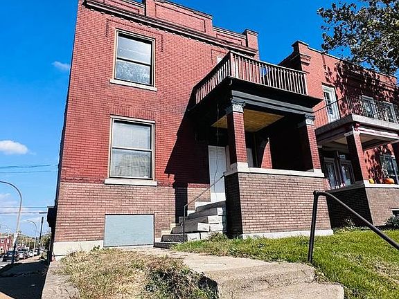 3rd image of 3325 Chippewa St #2F