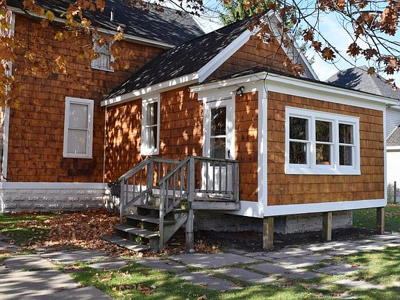 5th image of 823 Johnston St
