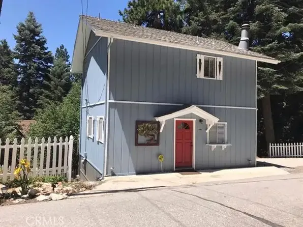 776 Lords Ln, Lake Arrowhead, CA 92352