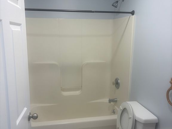5th image of 1403 Shore Rd #1