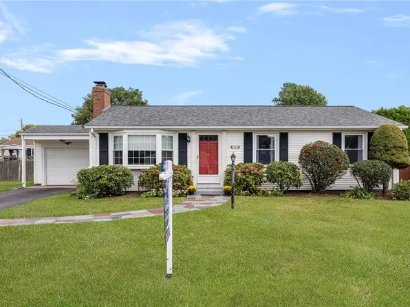 135 Beverly Rd, Riverside, RI 02915