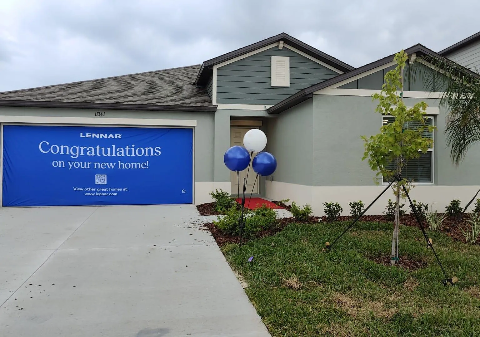 4 bed, 1936 sqft, $2,695 — Photo 1