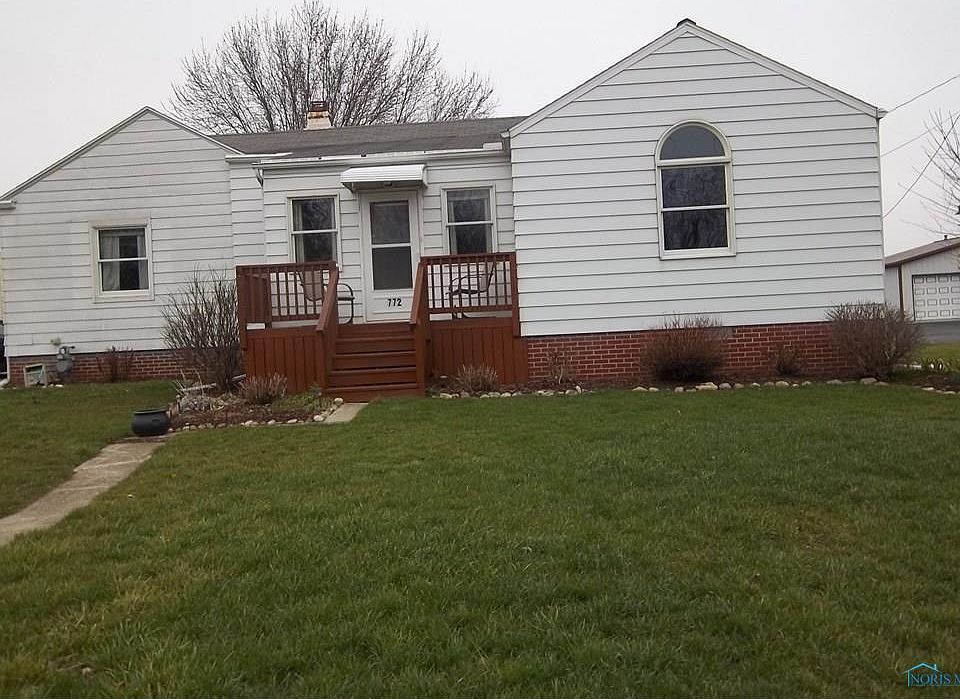 1st image of 772 Water St