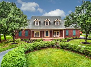 319 Fields Ln, Simpsonville, KY 40067