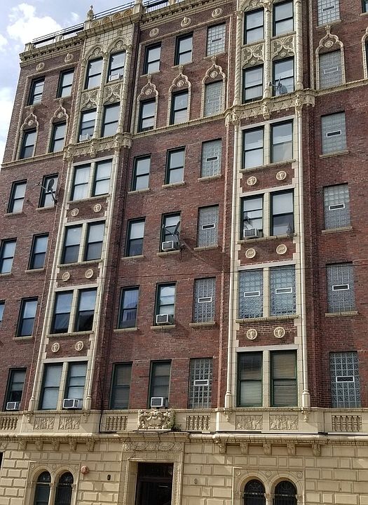 1st image of 2860 E 76th St APT 4C