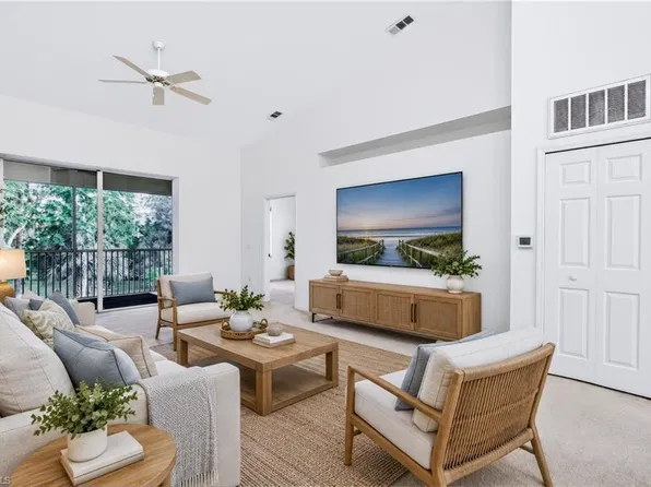 509 Robin Hood CIR #202, NAPLES, FL 34104