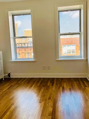 Rented by Warren T Real Estate Corp. | media 31