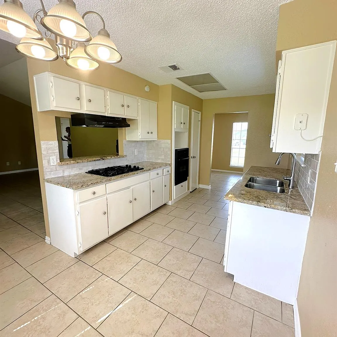 3 bed, 2.0 bath, 1742 sqft, $1,775 — Photo 4