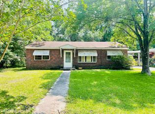 502 Eisenhower Dr, Hinesville, GA 31313