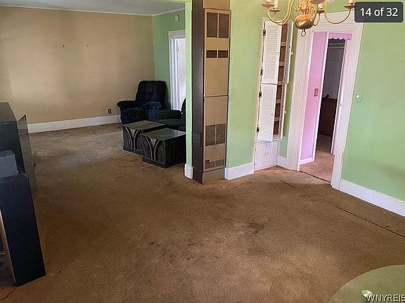 5th image of 125 Weaver St