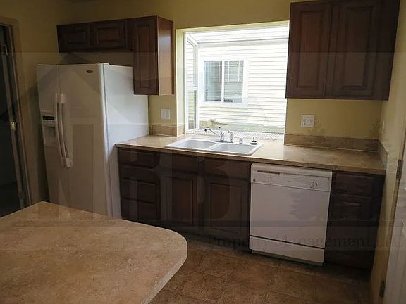 5th image of 1228 Griggs St