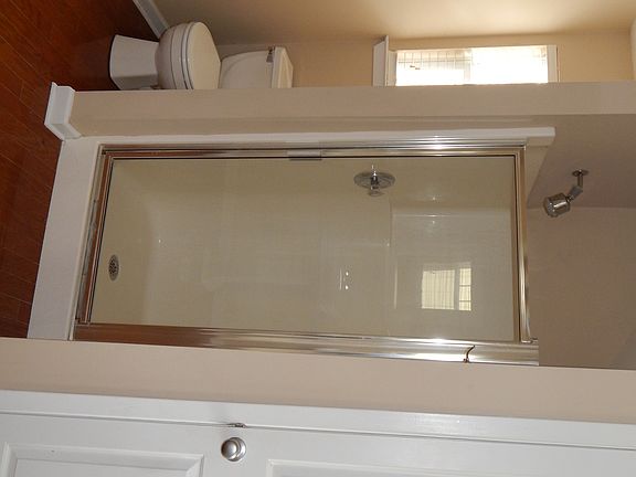 5th image of 267 Lakeside Dr