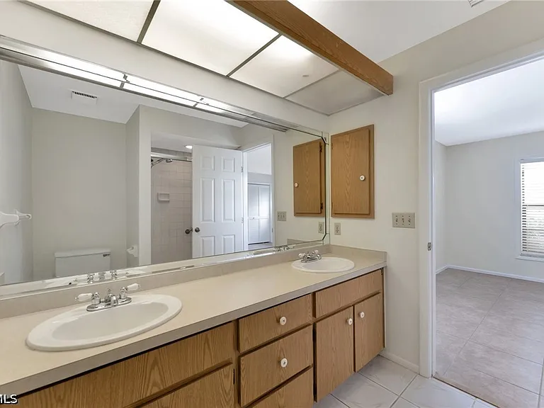 1516 Sautern Dr — Photo 33
