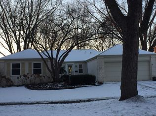1121 N West St, Naperville, IL 60563