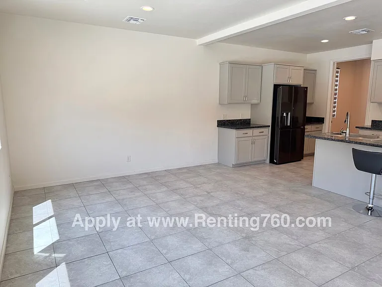 56923 Ivanhoe Dr — Photo 13