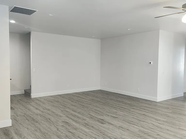 1027 Frank Henry Rd — Photo 3