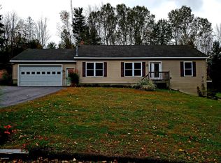 35 E Orchard Ter, Adams, MA 01220